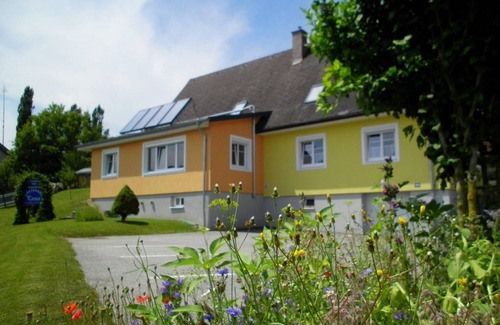 Loipersdorf bei Fuerstenfeld Appartement | Doppelzimmer - Gästehaus Karin