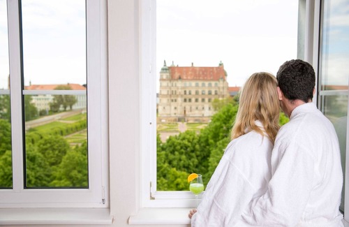 Guestrow Maison | Doppelzimmer Komfort - Hotel am Schlosspark +