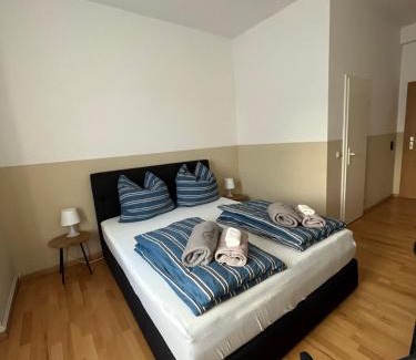 Meine Maison | Doppelzimmer mit Bad-TV-Külschrank 9