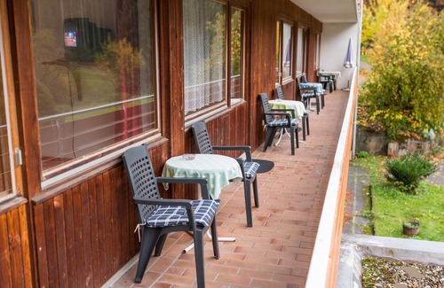 Altensteig Appartement | Doppelzimmer mit WC und Dusche oder Bad mit ca. 20qm für 1 bis 2 Personen