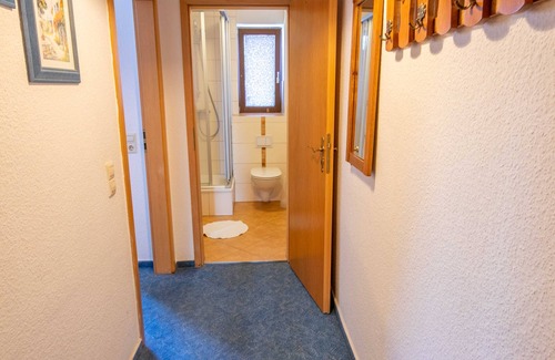 Prohn Appartement | Doppelzimmer - Pension Zur Kurve