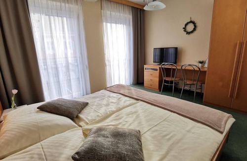 Feldbach Lit Et Petit-Déjeuner | Doppelzimmer Standard, Teilweise mit Balkon - Hotel & Wirtshaus Hödl-kaplan
