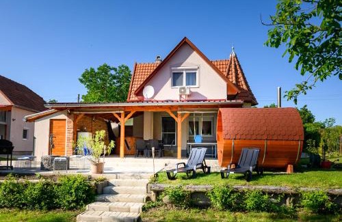 Nagylapos Maison | Dorka Vendégház