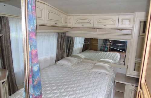 Wassy Maison | Dormitory caravan on permalieu