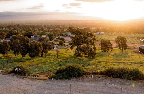 Baskerville Maison | Dorper Downs