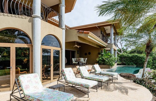 Playa Hermosa Maison | Belle maison avec les deux vues de Playa Hermosa et Playa Panama !!