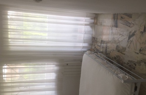 Valencina de la Concepcion Appartement | Chambre double avec salle de bain 2. Dans un appartement de 3 chambres
