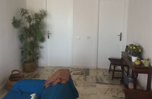 Valencina de la Concepcion Appartement | Chambre double avec salle de bain 5. Dans un appartement de 2 chambres