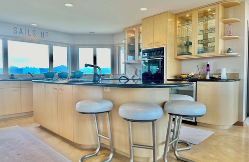 Gleneden Beach Maison | Double Beachfront?! Magical Views In a Unique Private Setting