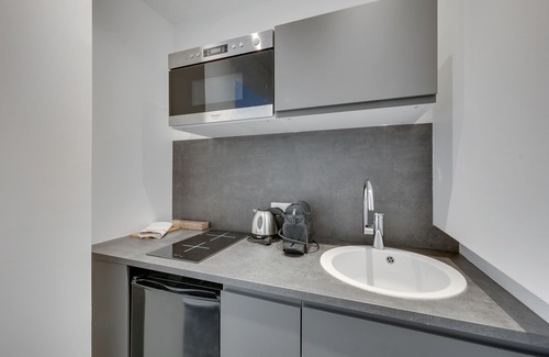 Pere Lachaise Hôtel | Double-bed apartment in apart'hotel Le Bellevue