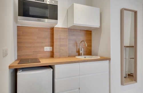 Pere Lachaise Hôtel | Double-bed apartment in apart'hotel Le Bellevue
