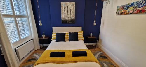 Streatham Hill Maison | Double Bed at Cozy Hailsham