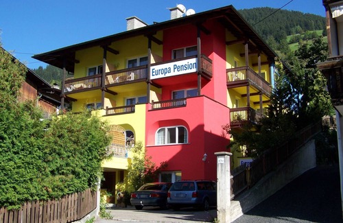 Fliess Appartement | Chambre double avec petit-déjeuner - Europa Pension Tirol
