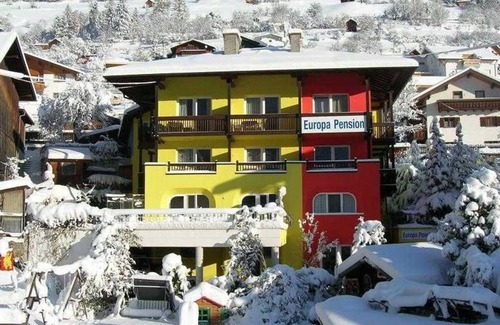 Fliess Appartement | Chambre double avec petit-déjeuner - Europa Pension Tirol