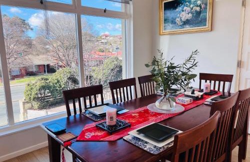 Karabar Maison | Double bedroom in Sharehouse in Canberra and Queanbeyan