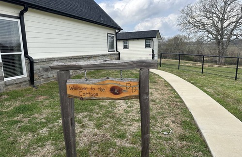 Emory Cabine | Double D Ranch Guest House