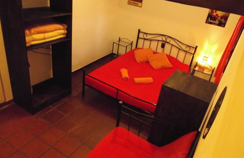Quentar Maison | Chambre double avec salle de bain dans une maison d'hôtes confortable dans un petit village