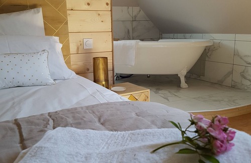Sainte-Honorine-de-Ducy Maison | double de luxe salle de bain vue sur jardin chambr