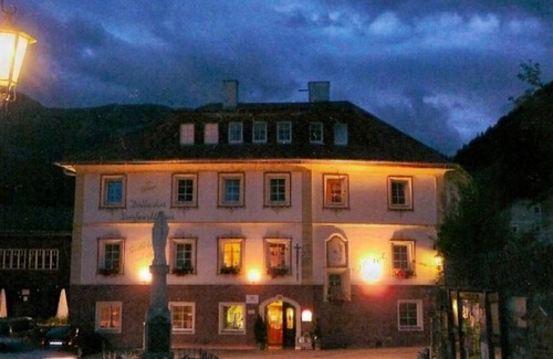 Grosskirchheim Maison | Double room 2 plus child - Hotelchen Döllacher Dorfwirtshaus