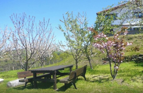 Deba Appartement | Double Room '3' with Mountain Views, Private Garden and Wi-Fi