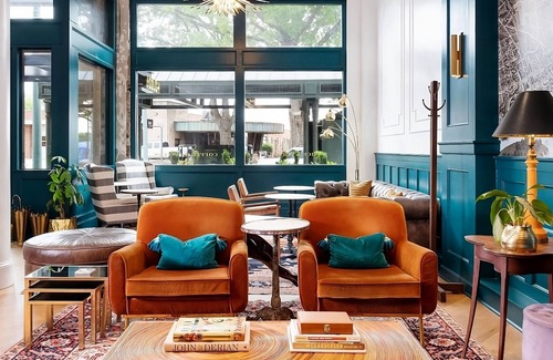 South Main Historic District Appartement | Double Room at ARRIVE Memphis, Pet-Friendly Property, Parking Onsite