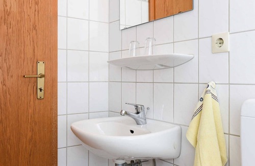 Altharlingersiel Maison | Double room B - Huus an't Deep in Altharlingersiel
