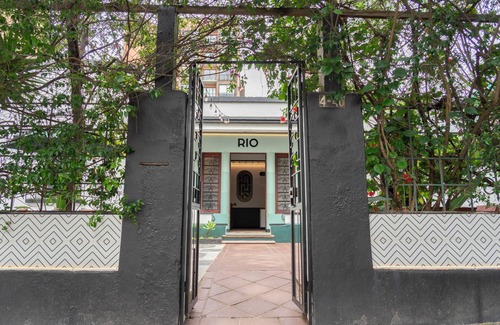 Zona 4 Maison | double room with shared bathroom Rio Hostel Guatemala City zona 4