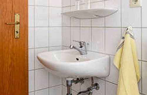 Altharlingersiel Maison | Double room H - Huus an't Deep in Altharlingersiel