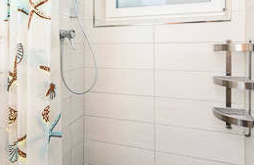 Altharlingersiel Maison | Double room H - Huus an't Deep in Altharlingersiel