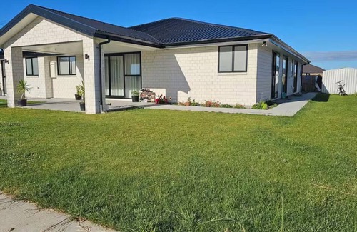 Blenheim Appartement | Double room in a New house Private shower &Toilet (Room2)