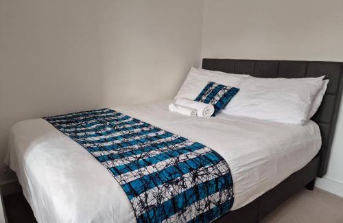 Chelmsford Maison | Double Room in a shared 4 bedroom family home in Broomfield