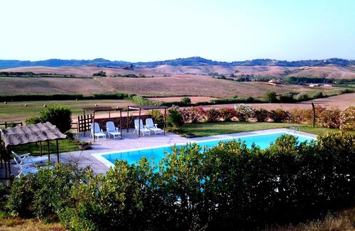 Chianni Autre | Agriturismo Il Poderino - Chambre Girasole (deux places) à 30 km de Volterra