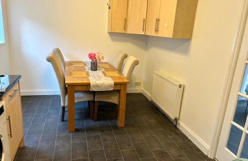 Birmingham Maison | Double room near Queen Elizabeth hospital and University