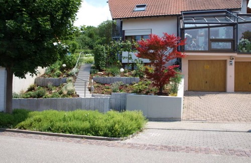 Herbolzheim Appartement | Chambre double n ° 1, 20m², salle de bain partagée, balcon, max. 3 - La chambre de Bea