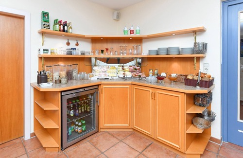 Esens Cottage | Double room non-smoking category II - Double room in the Hotel-Pension Störtebeker