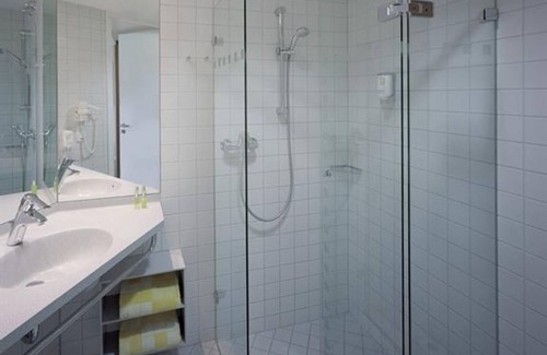 Hellerberge Maison | Chambre double, douche ou baignoire, WC - Akademiehotel