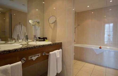 Erfurt Old Town Hôtel | Chambre double standard - Dorint Hotel am Dom Erfurt
