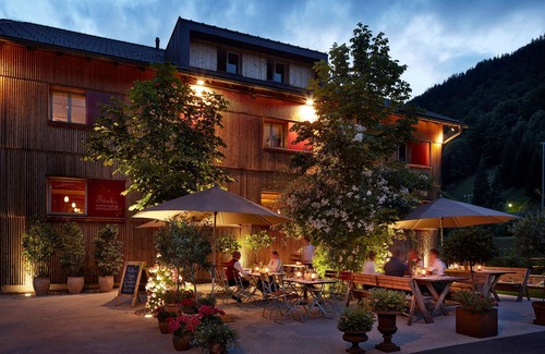 Bizau Maison | Chambre Double - Gasthof Pension Taube