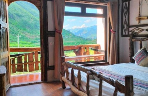 Meo Vac Lit Et Petit-Déjeuner | Double Room with Mountain View - O'Chau Meo Vac Homestay