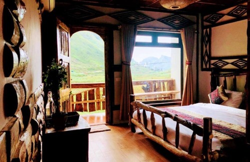 Meo Vac Lit Et Petit-Déjeuner | Double Room with Mountain View - O'Chau Meo Vac Homestay