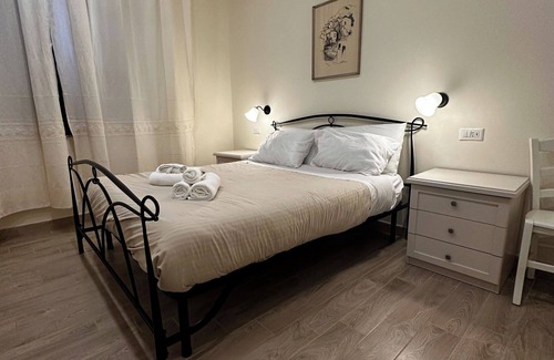 Terralba Appartement | Chambre double avec salle de bain privée à Terralba (Oristano) - Mirto