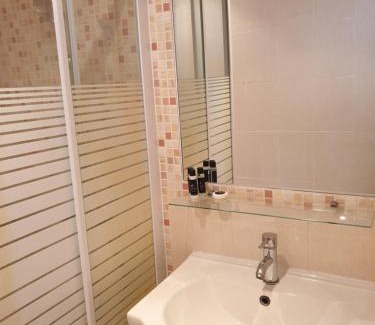 Torre da Marinha Maison | double room with private bathroom