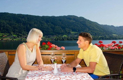 Steindorf am Ossiacher See Maison | Double room with reclining bed - Hotel Ossiacher See*