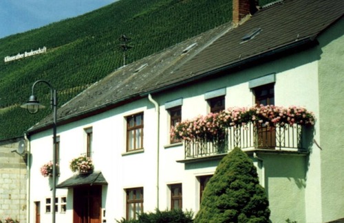 Kluesserath Lit Et Petit-Déjeuner | Double room with shower and WC - Ferienweingut Herres