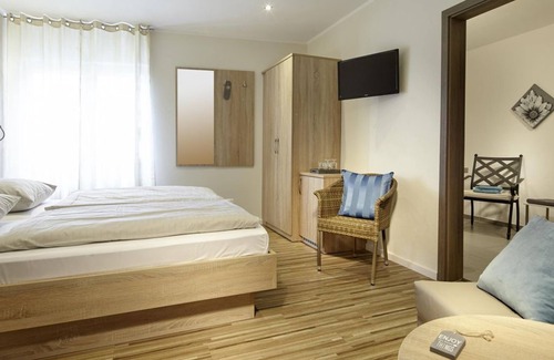 Schweich Maison | Double room with shower and WC - Hotel "Zum Stern"