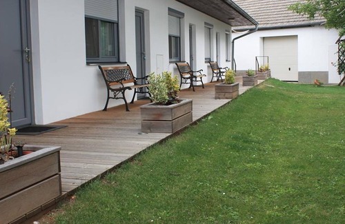 Apetlon Appartement | Double room with shower, toilet - Weingut & Gästehaus Markus Tschida