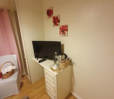 Thames Maison | Double size and Single room in Barking
