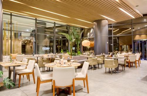 Cristal Hôtel | DoubleTree by Hilton Porto Alegre