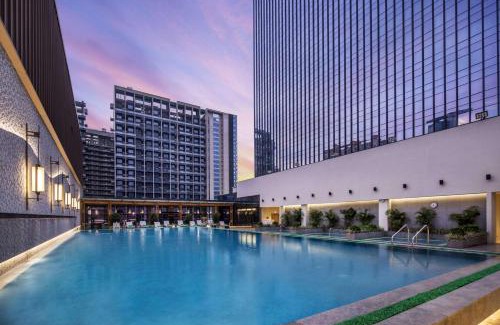 Longhua District Hôtel | DoubleTree by Hilton Hotel Shenzhen Longhua, Near Huawei, Foxcnn, Shenzhen North Railway, Uniwalk & Uniworld Shopping Mall, Sam's Club