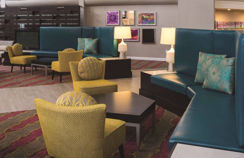 Waters Park Hôtel | DoubleTree by Hilton Hotel Austin Northwest Arboretum